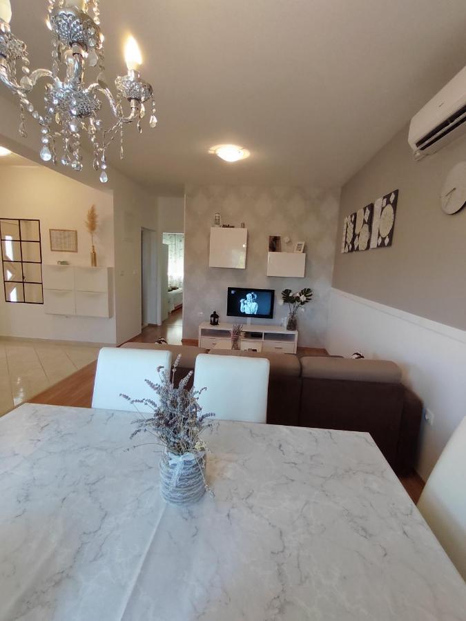 Apartments Karla I Ivano マンドレ エクステリア 写真