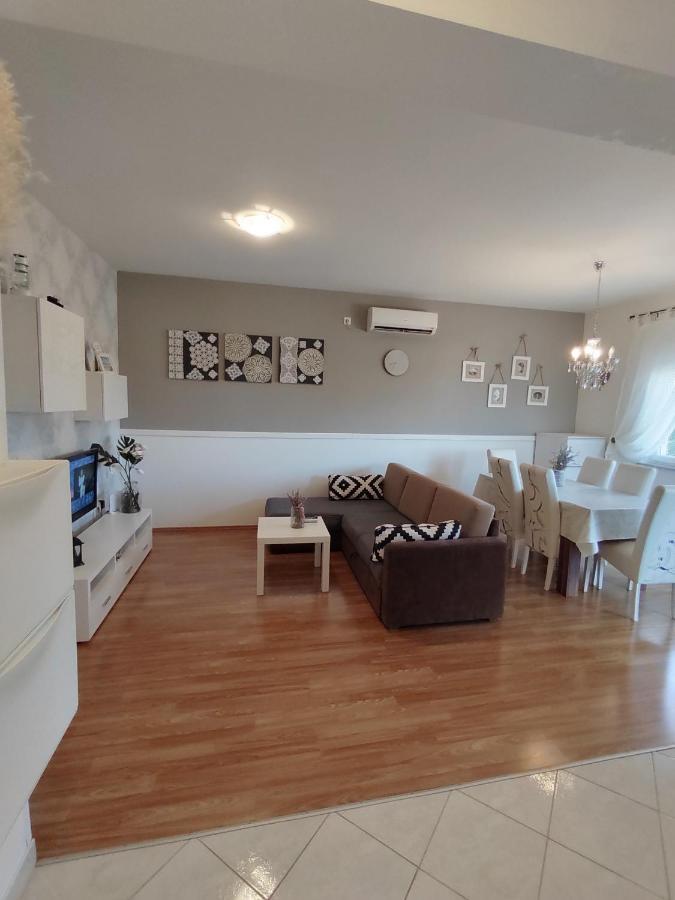 Apartments Karla I Ivano マンドレ エクステリア 写真