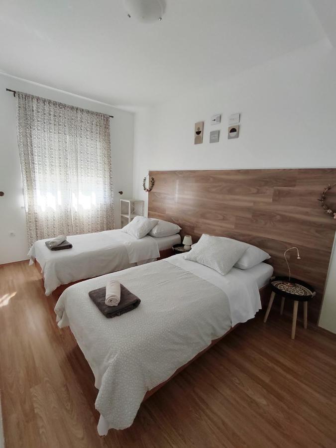 Apartments Karla I Ivano マンドレ エクステリア 写真