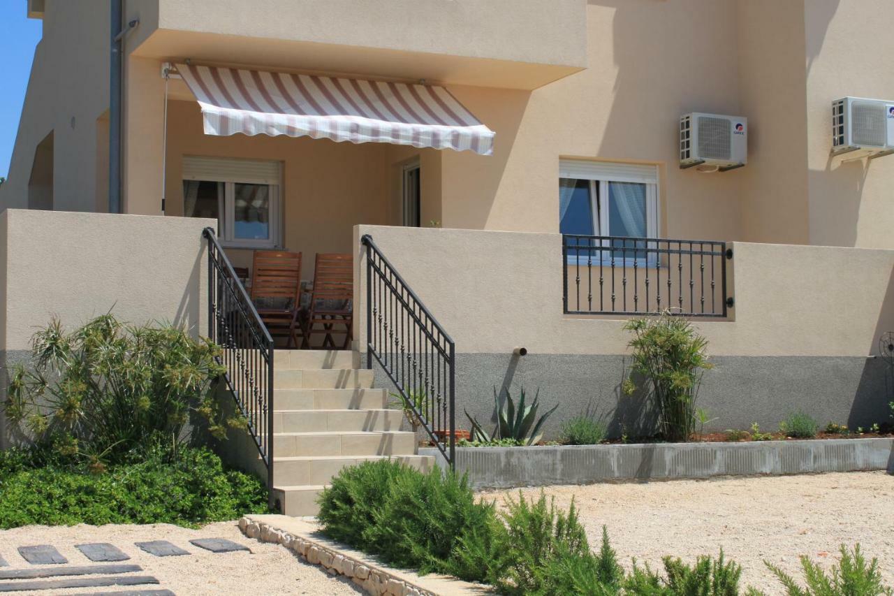Apartments Karla I Ivano マンドレ エクステリア 写真